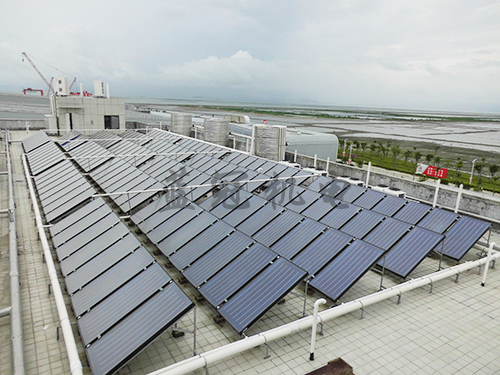 三一重工空氣能太陽(yáng)能熱水器工程