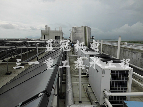 珠海三一重工太陽能空氣能熱水工程，珠海三一重工工廠員工宿舍熱水工程將繼續(xù)擴增，使用空氣能熱水工程，進一步搭配太陽能更為節(jié)能