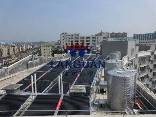 太陽能熱水器